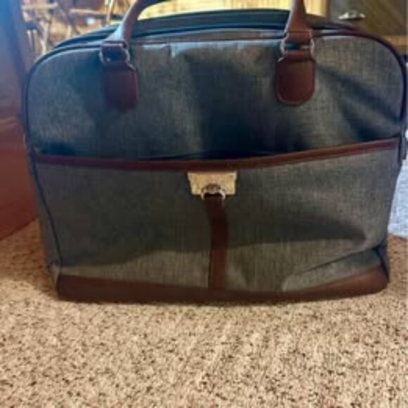 Chaps Saddle Haven Pack All Boarding Bag. - Picture 1 of 6